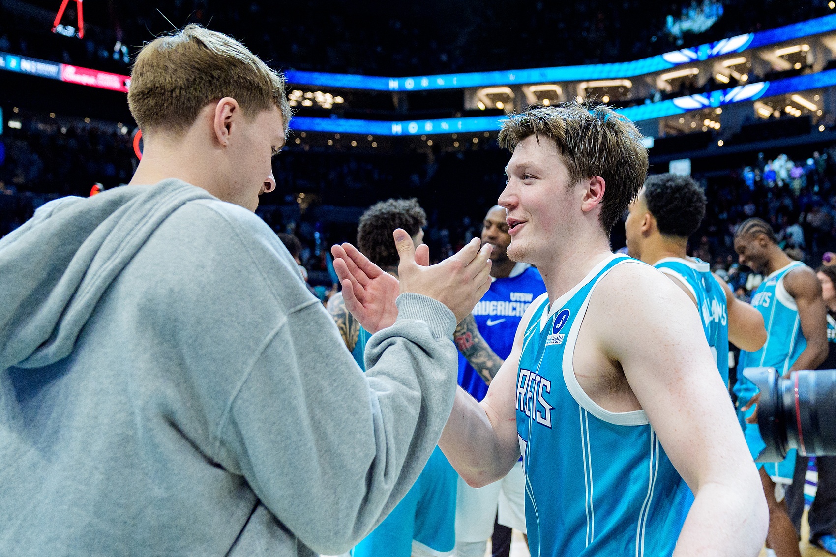 欧冠比赛数据-与弗拉格争最佳新秀？克尼佩尔：希望他尽快回归 想看他上场比赛