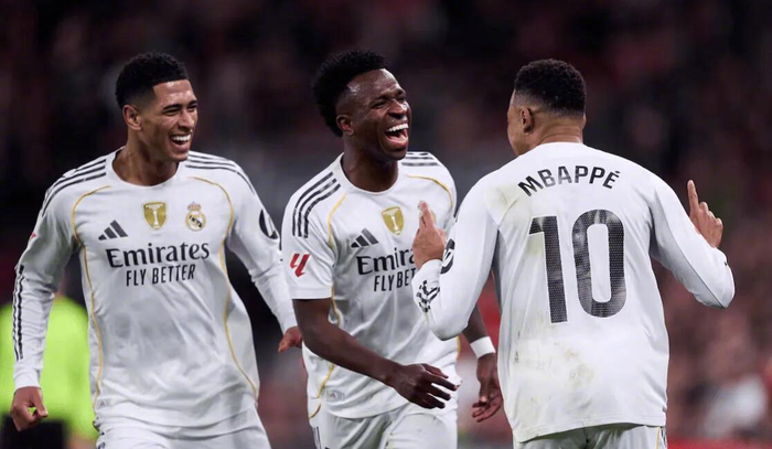 欧冠积分榜-欧冠赛场维尼修斯姆巴佩遭嘘声，皇马高层称无法理解|拜仁|基利安·姆巴佩|伯纳乌|欧冠比赛|维尼修斯-西尔维斯特雷_新浪体育_新浪新闻